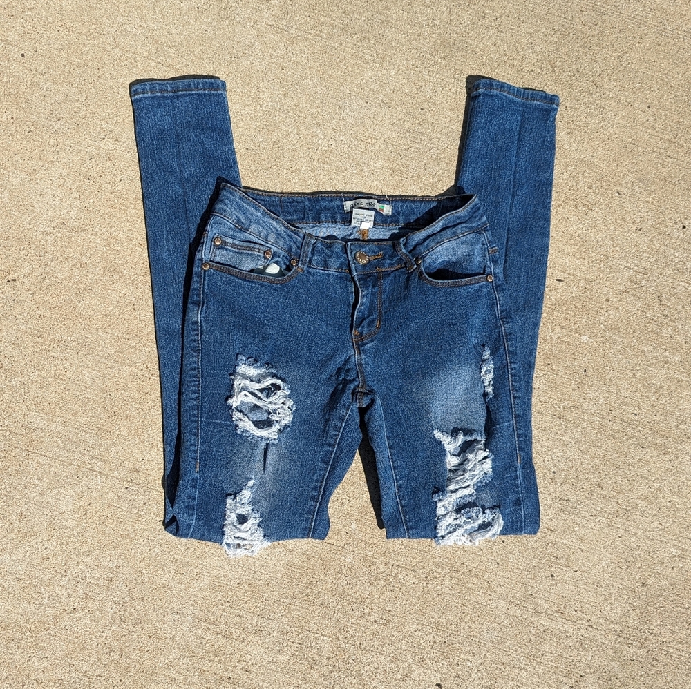 Vins Me distressed skinny jeans